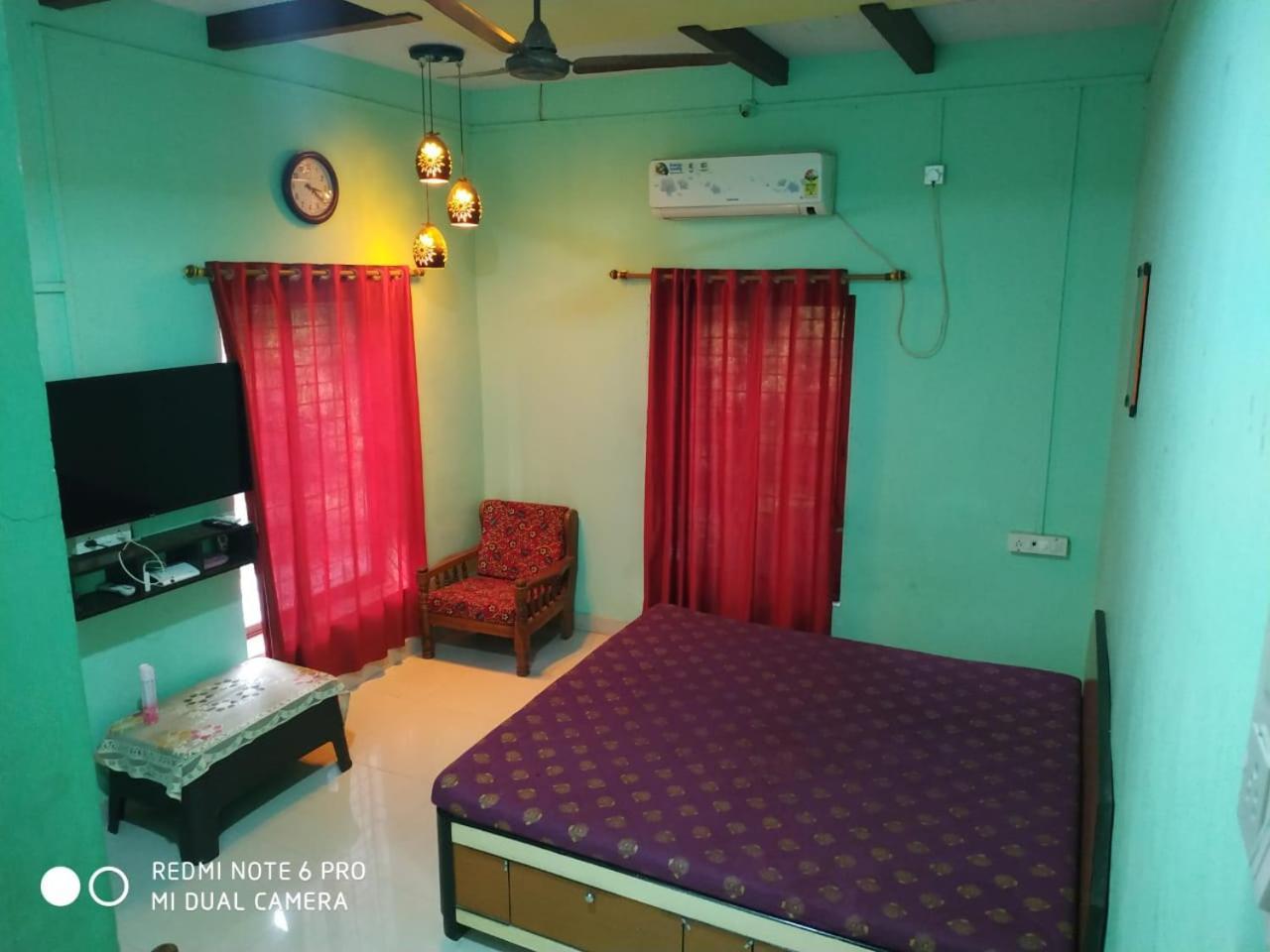 Krushna Kunj Holiday Home Alībāg Exteriör bild